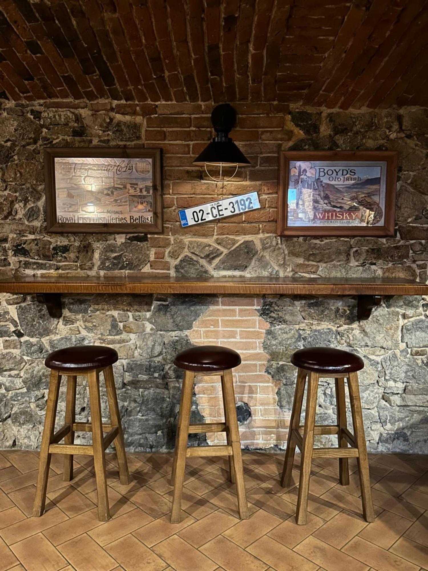 Shoemaker Irish Pub & Accommodation Келце Екстериор снимка