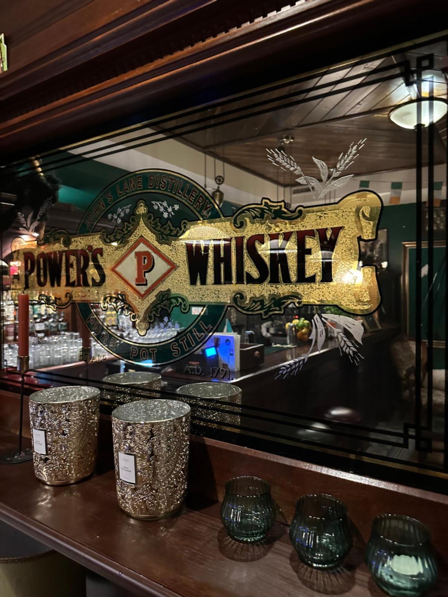 Shoemaker Irish Pub & Accommodation Келце Екстериор снимка